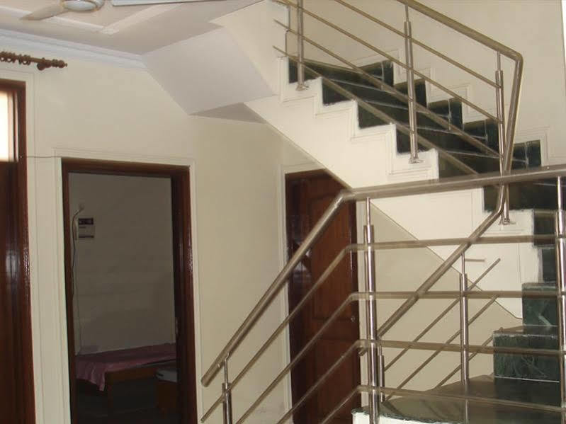 Laxmi House Hotel Új-Delhi Kültér fotó